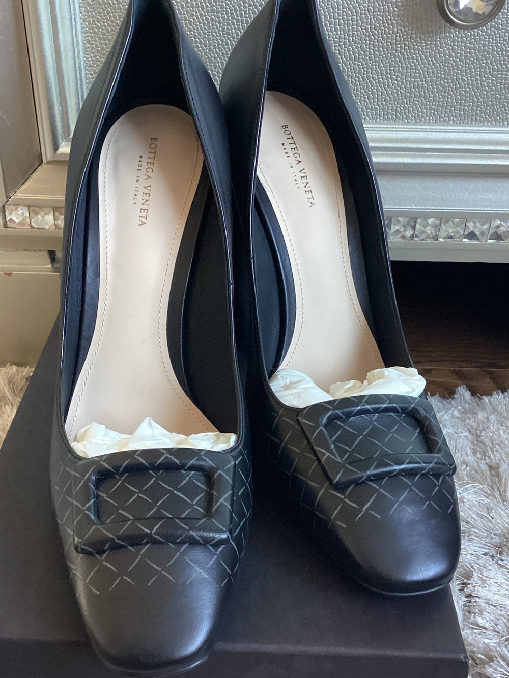 Bottega Veneta Black Leather Woven-Pattern Buckle Pumps